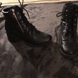 Black Combat Boots With Chunky Heel